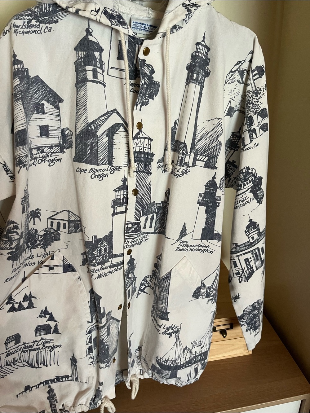 Vintage West Coast Lighthouse Print Jacket - Picture 3 of 5